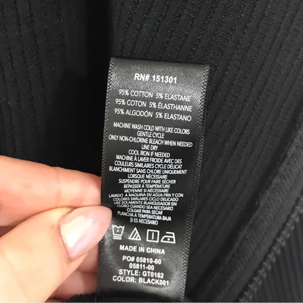 Good American Black Dramatic Zip Long Sleeve - Picture 11 of 11